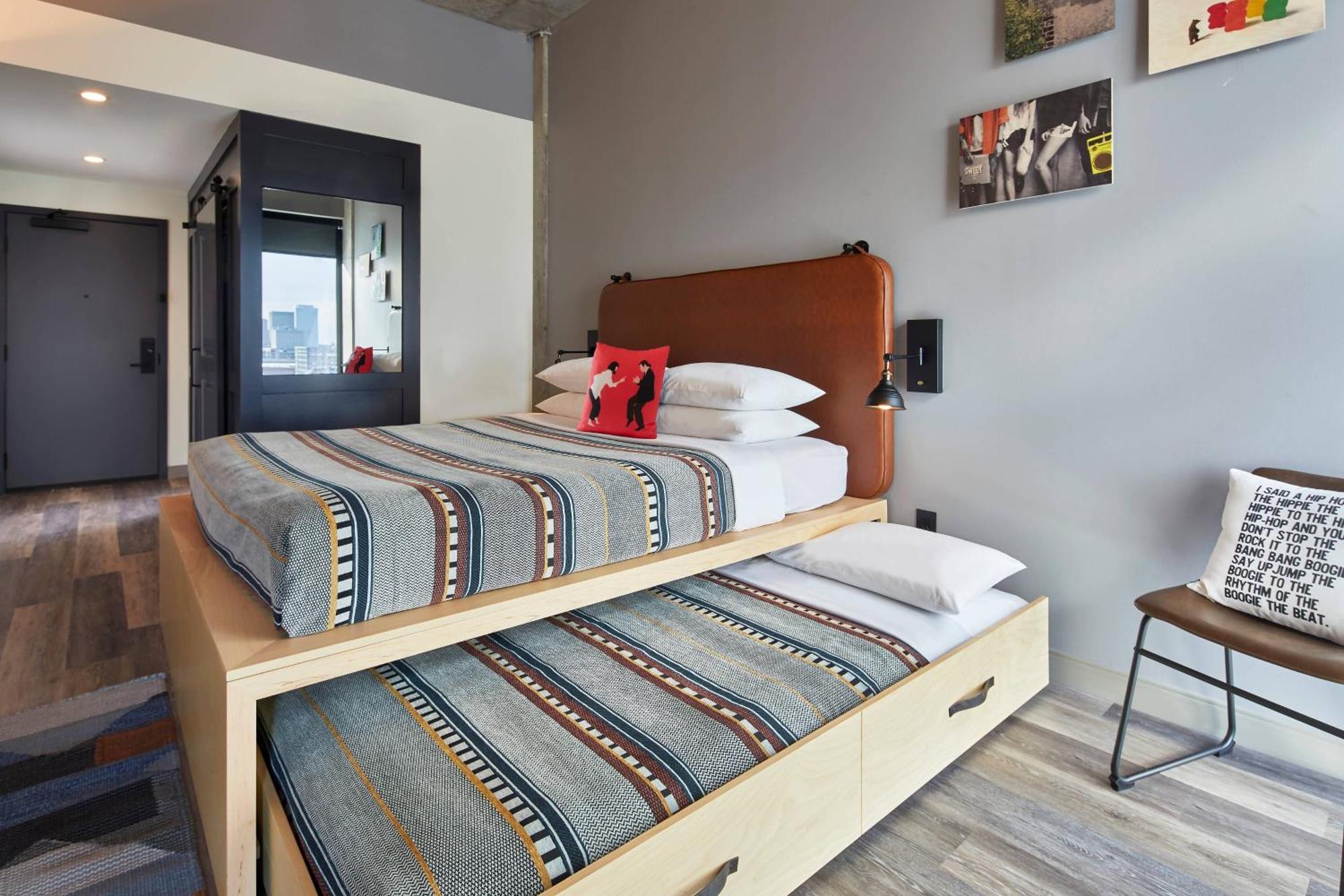 Hotel Moxy Columbus Short North Exterior foto